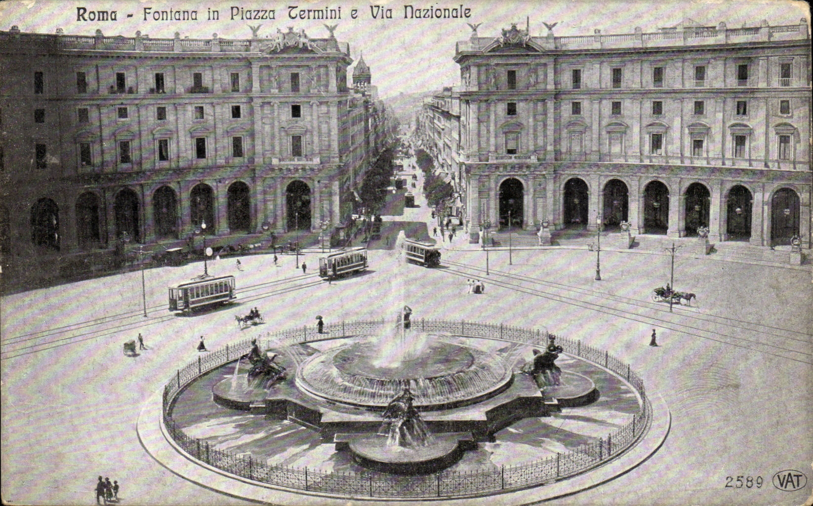 Italy Italia Roma CPA Fontan in piazza TErmini E via nazionale