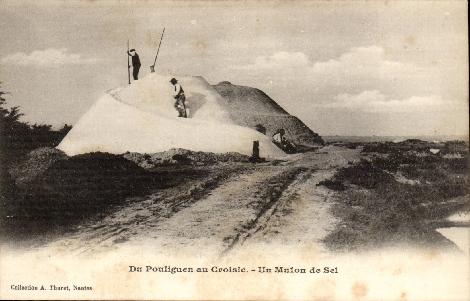 CPA Of Pouliguen in CRoisic a salt house
