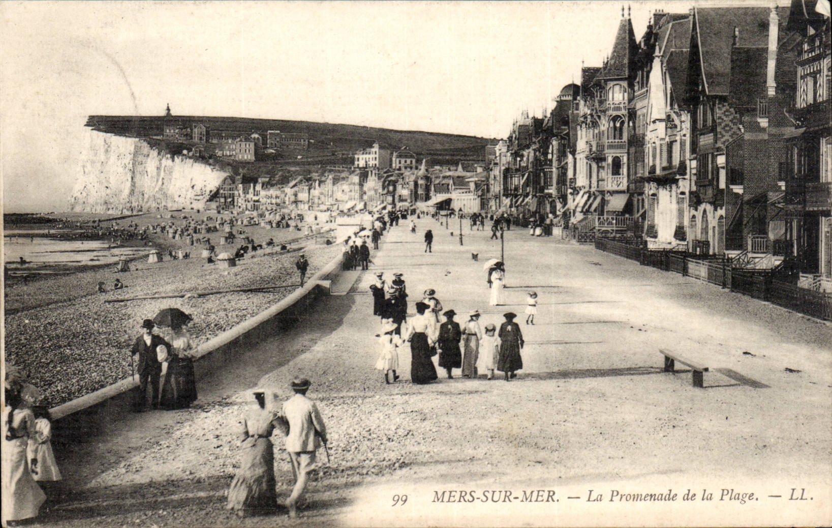 Seas on sea - the Walk of the Beach - CPA