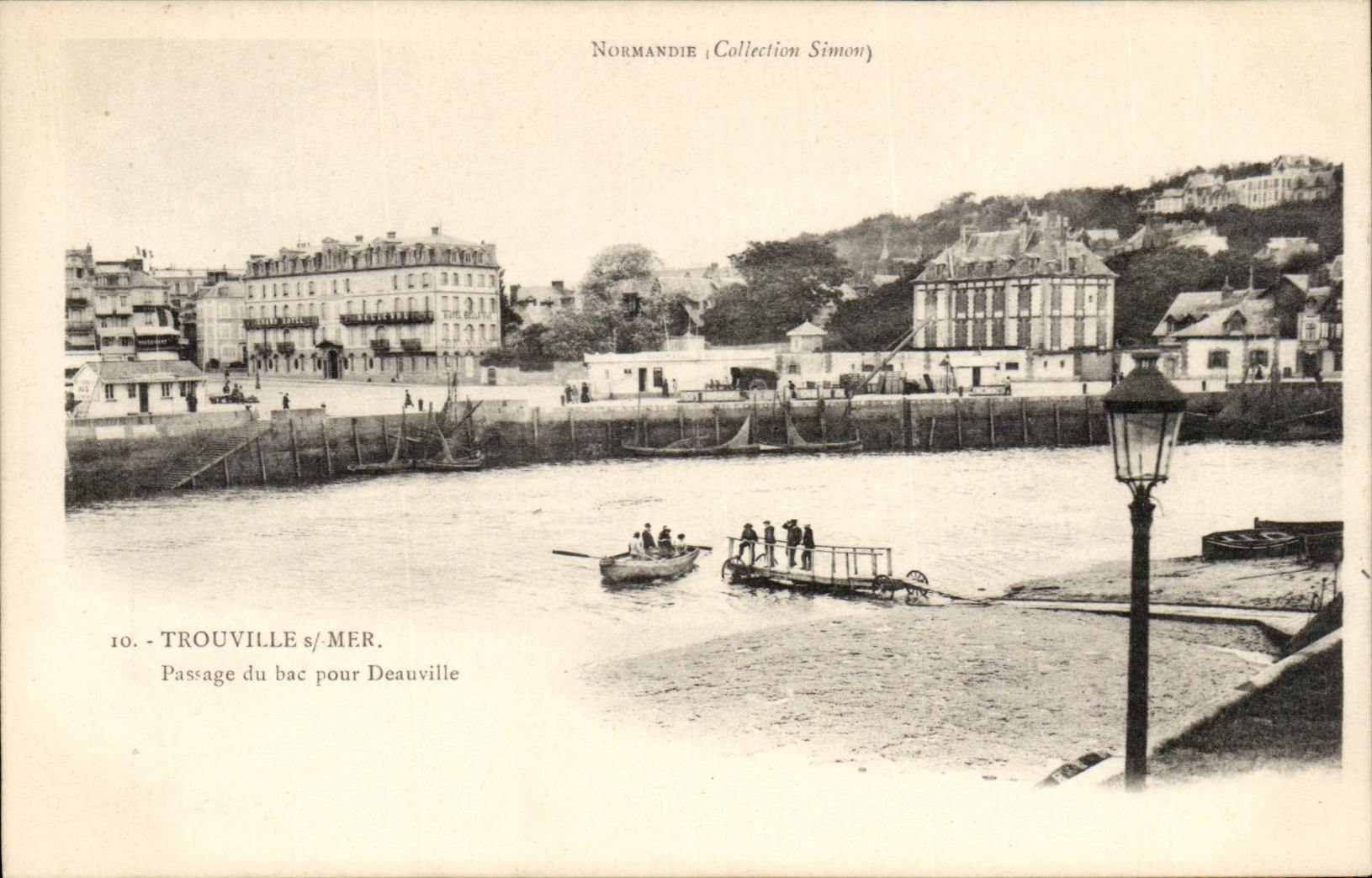 Trouville - Passage of the vat for Deauville - CPA