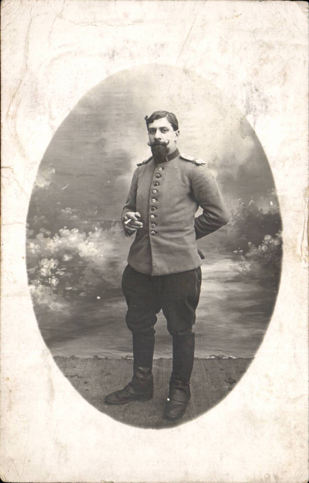 Real photo Militaria Soldier