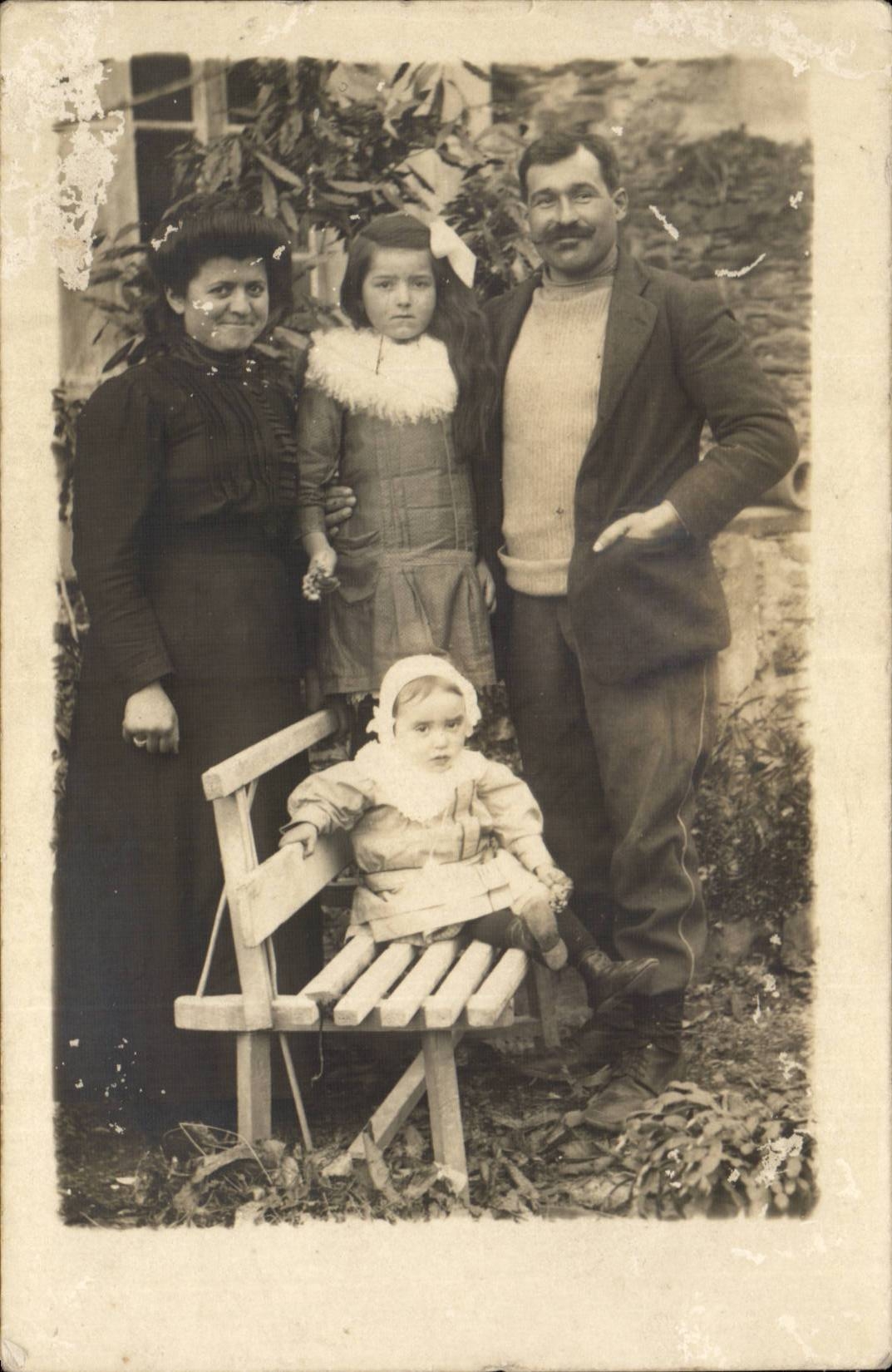 Real photo Rieussec Family