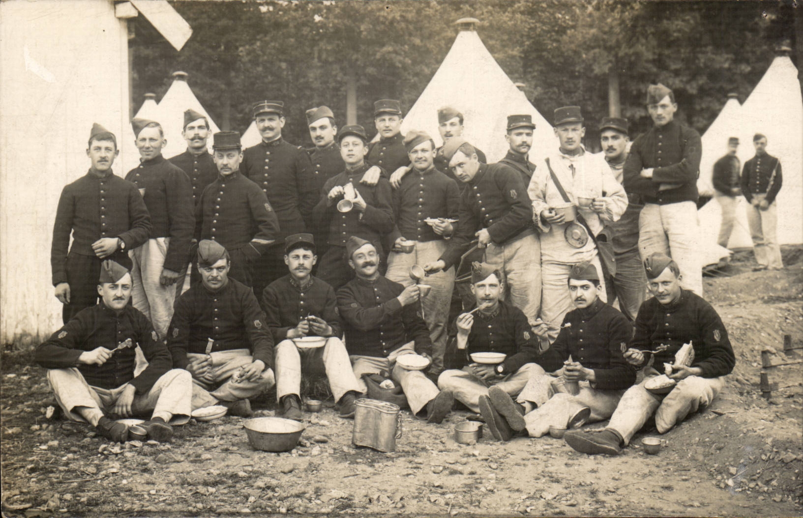 Real photo Militaria Regiment