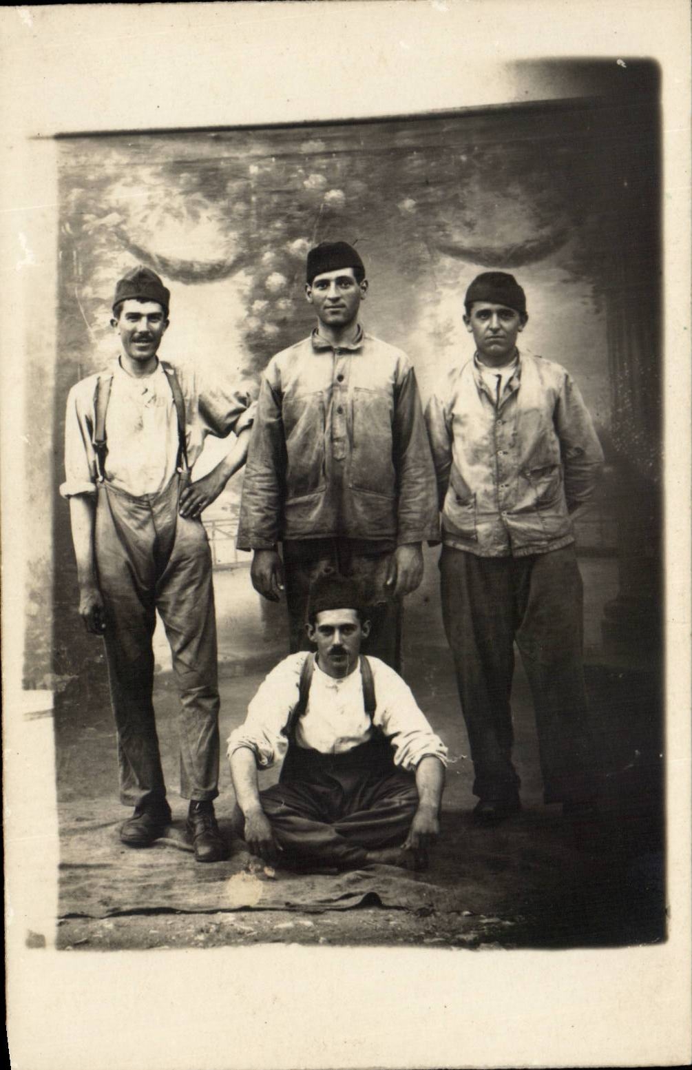 Real photo Militaria Soldiers