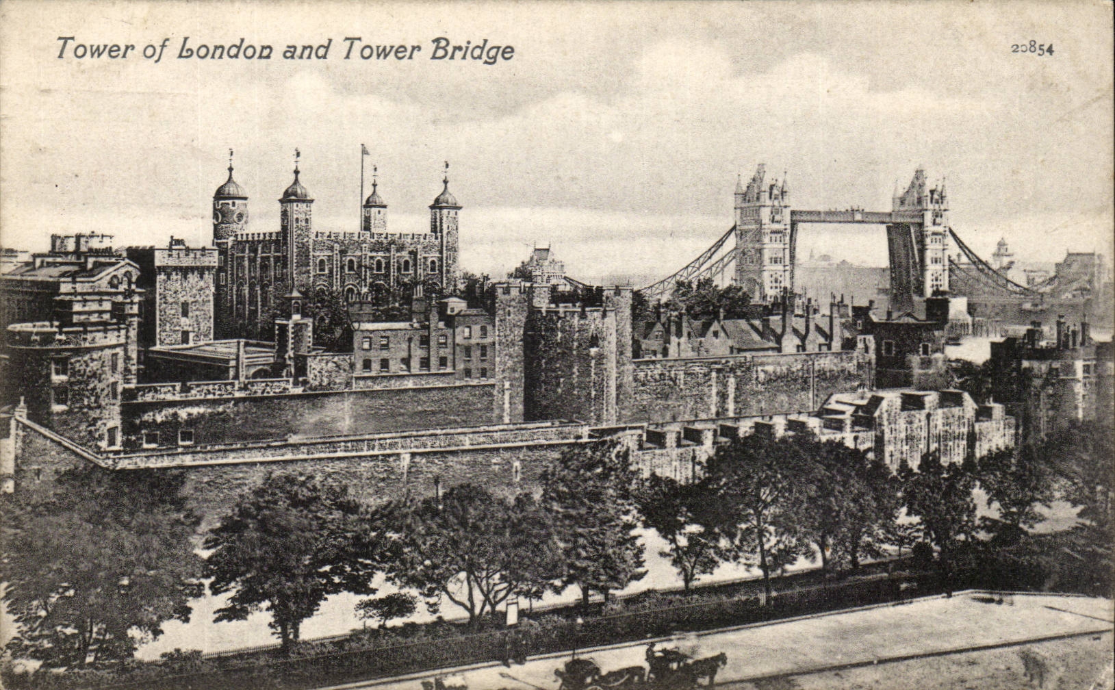 England - England - London - London - Tower off London and Tower Bridge - CPA
