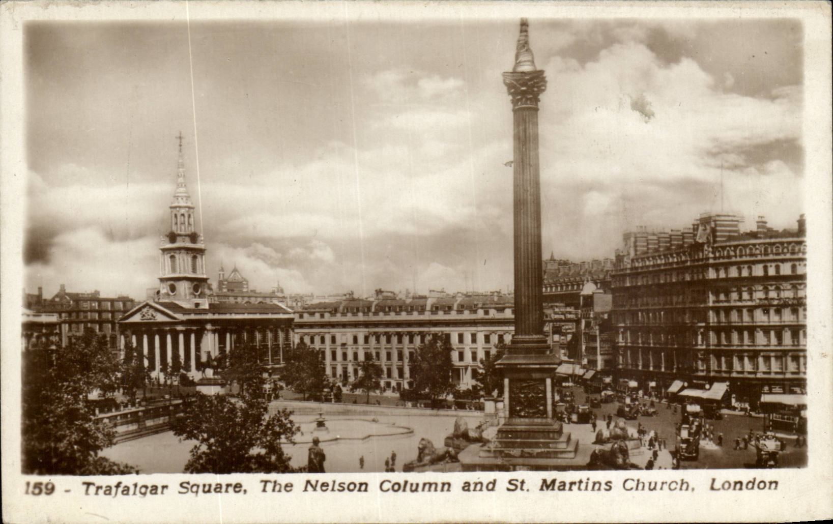 England - England - London - London - Trafalger Public garden - The Nelson Column and St Martins Church - CPA