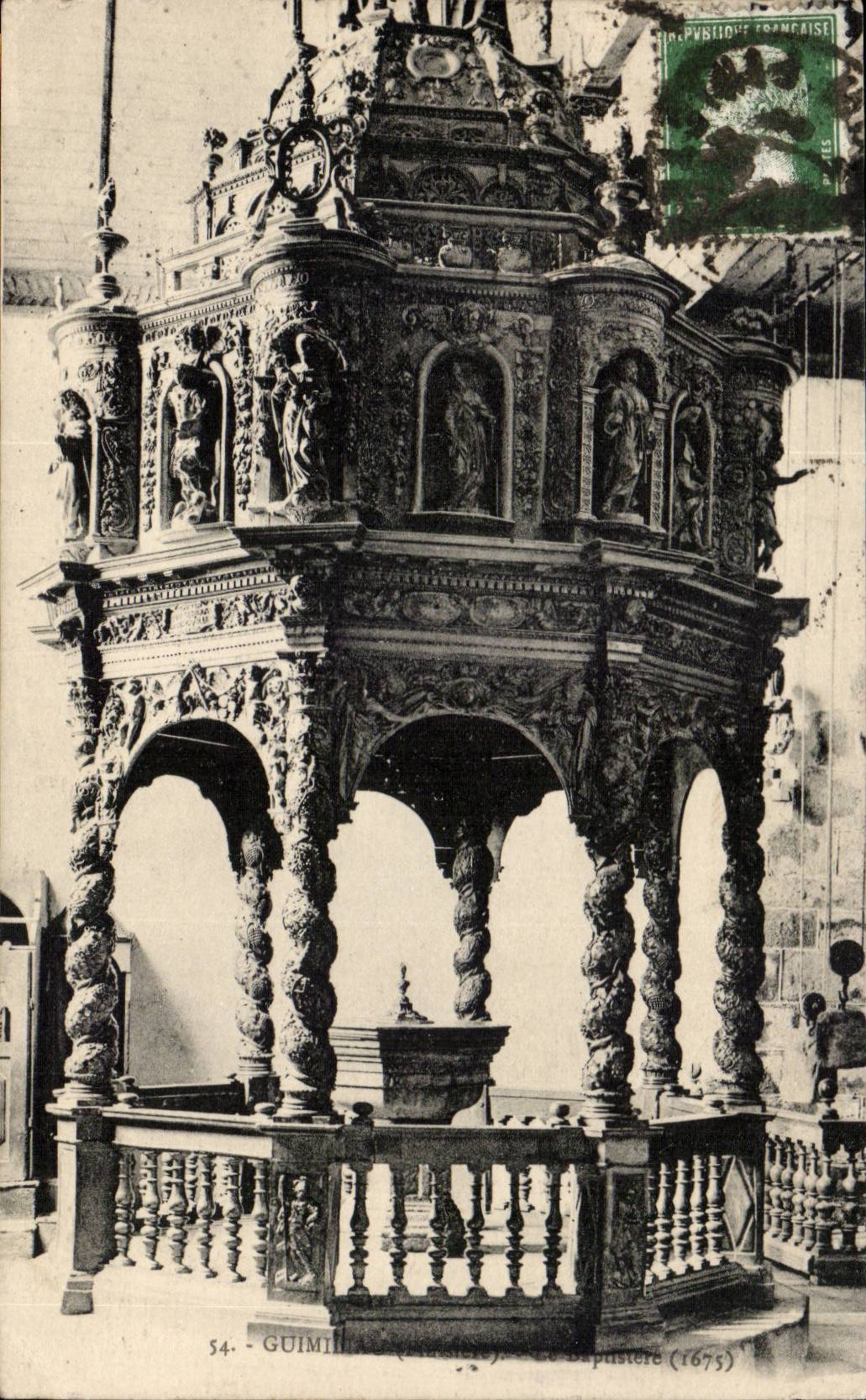 Guimiliau CPA Le Baptistere (1675)