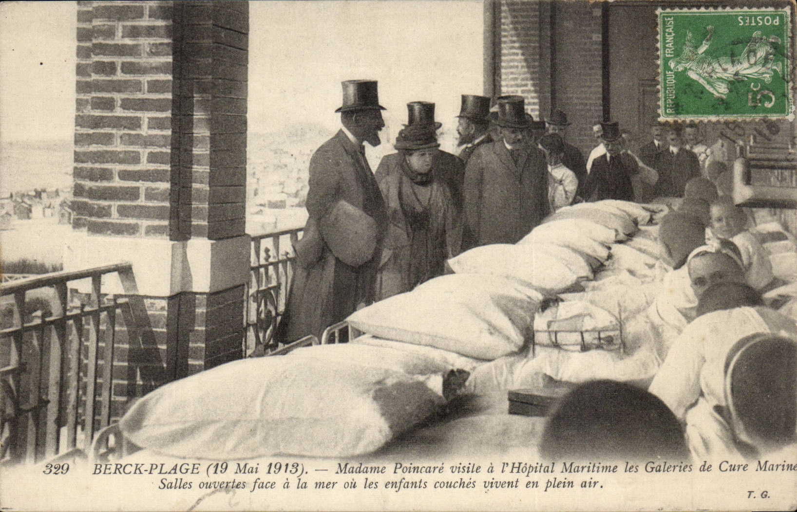 Berck Plage CPA Mrs Poincare visits at the maritime hospital the galleries of Cure Navy open Rooms children TOP