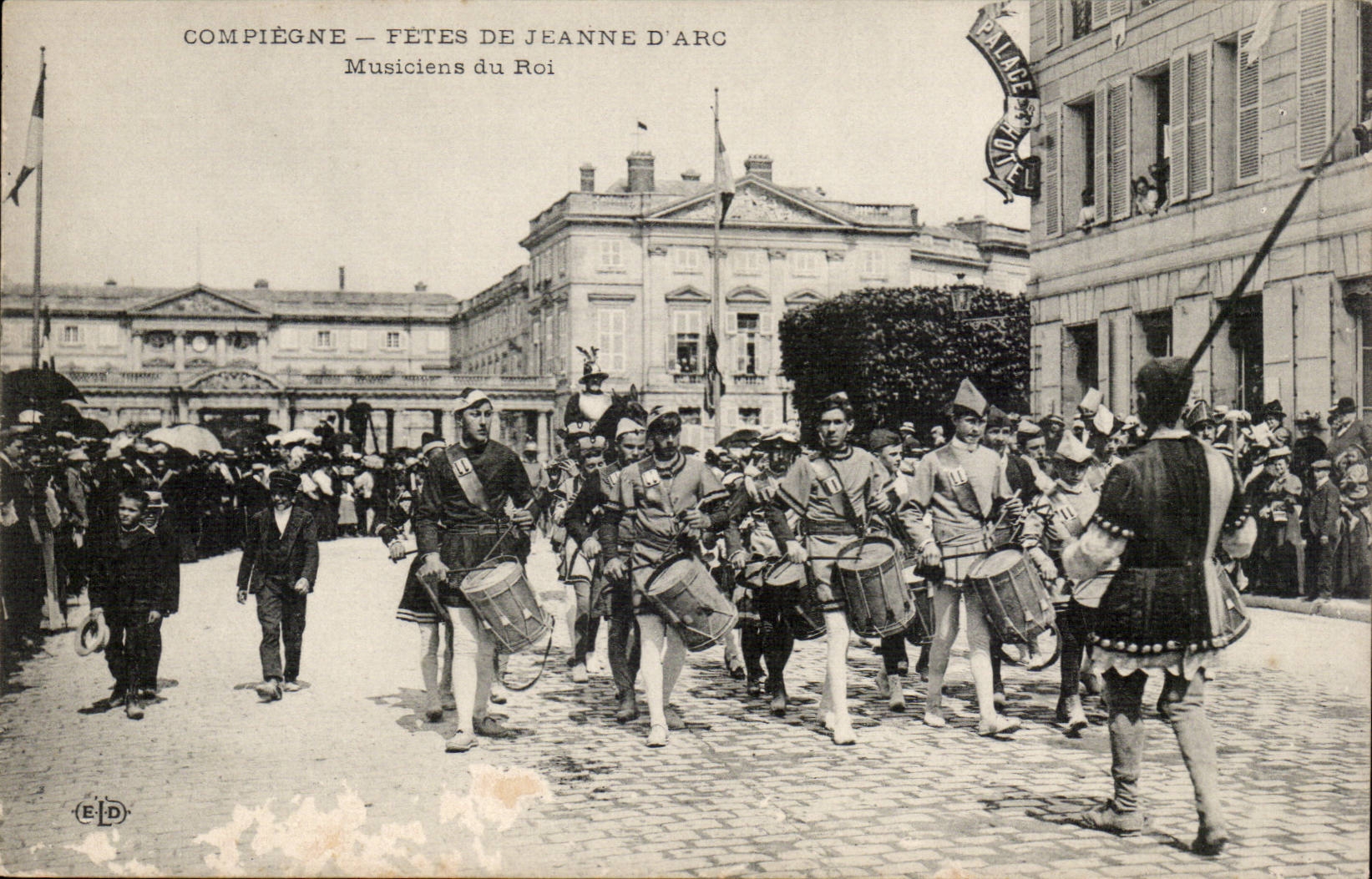 Compiegne CPA Festivals von Jeanne der Bogen Musiker des Konigs