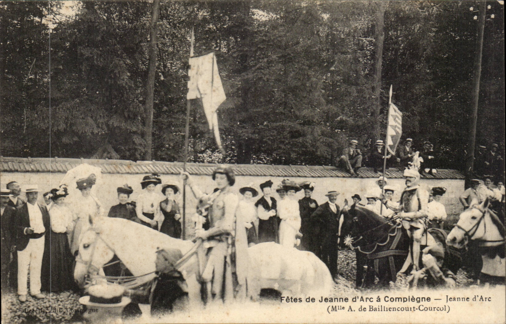 CPA Compiegne Festivals von Jeanne des Bogen Frauleins de Baillencourt Courcol