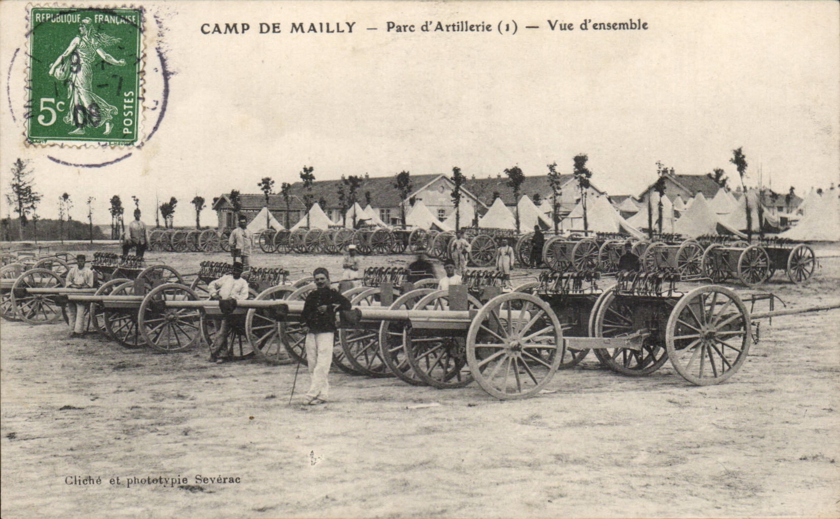 Militaria Camp of Mailly CPA Park of Overall picture artillery (guns)