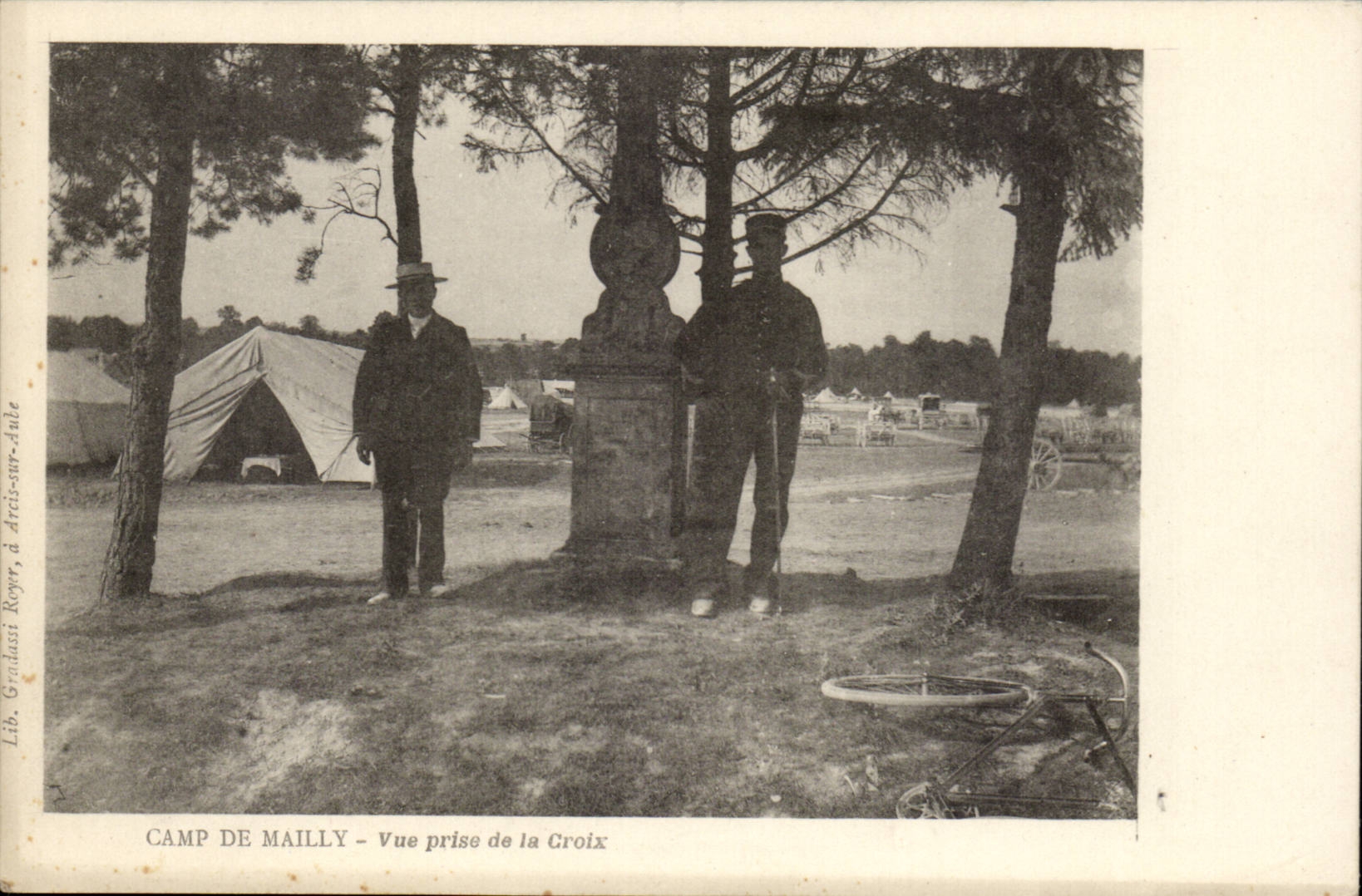 Militaria Camp of Mailly CPA Seen from of the Cross