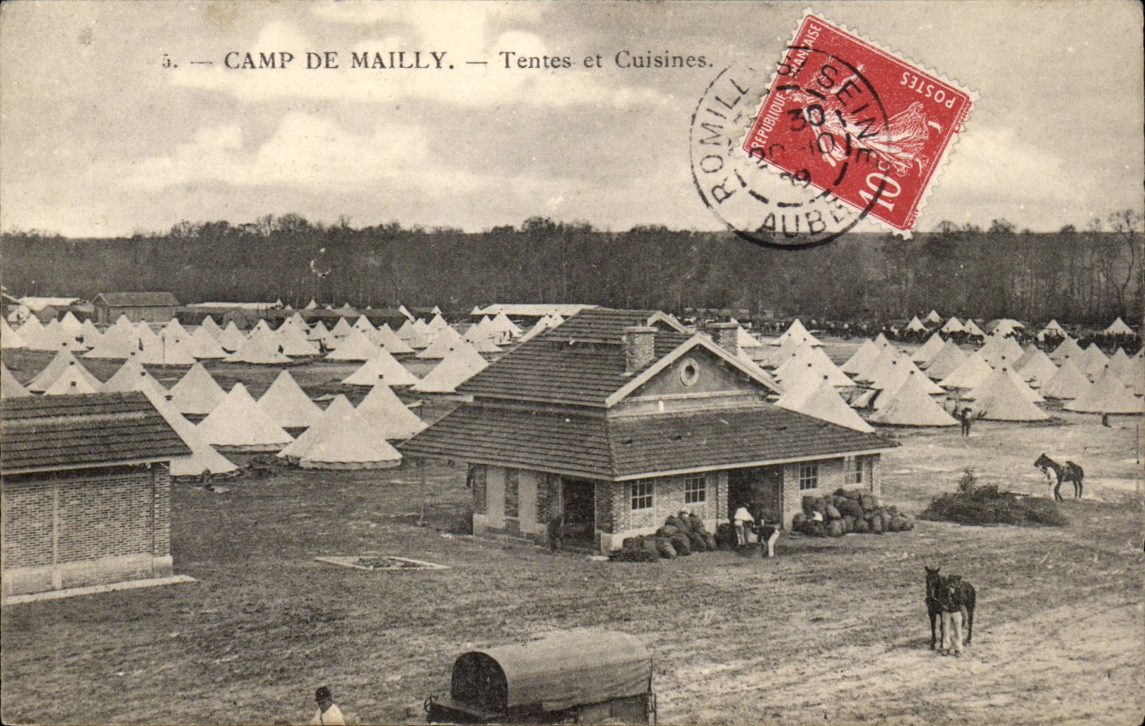 CPA Militaria Camp of Mailly Tents and kitchens