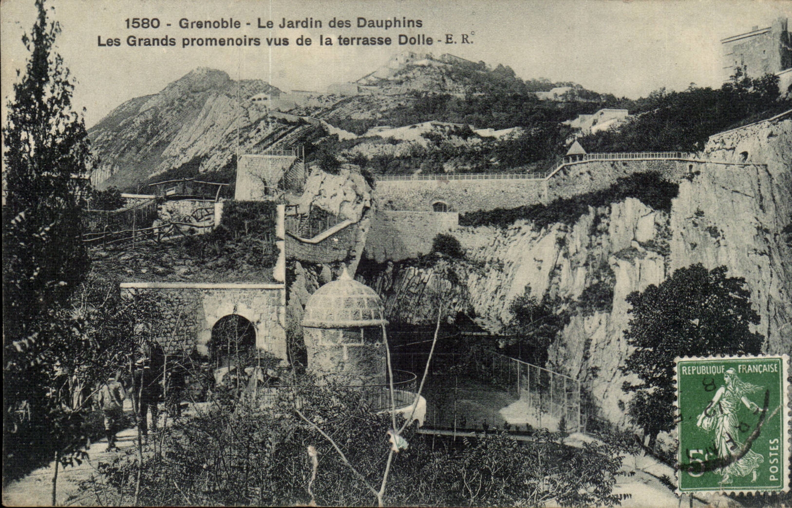 Grenoble - Garten der Delphine - die grossen Promenaden die von der Terrasse gesehen werden schneidet - CPA