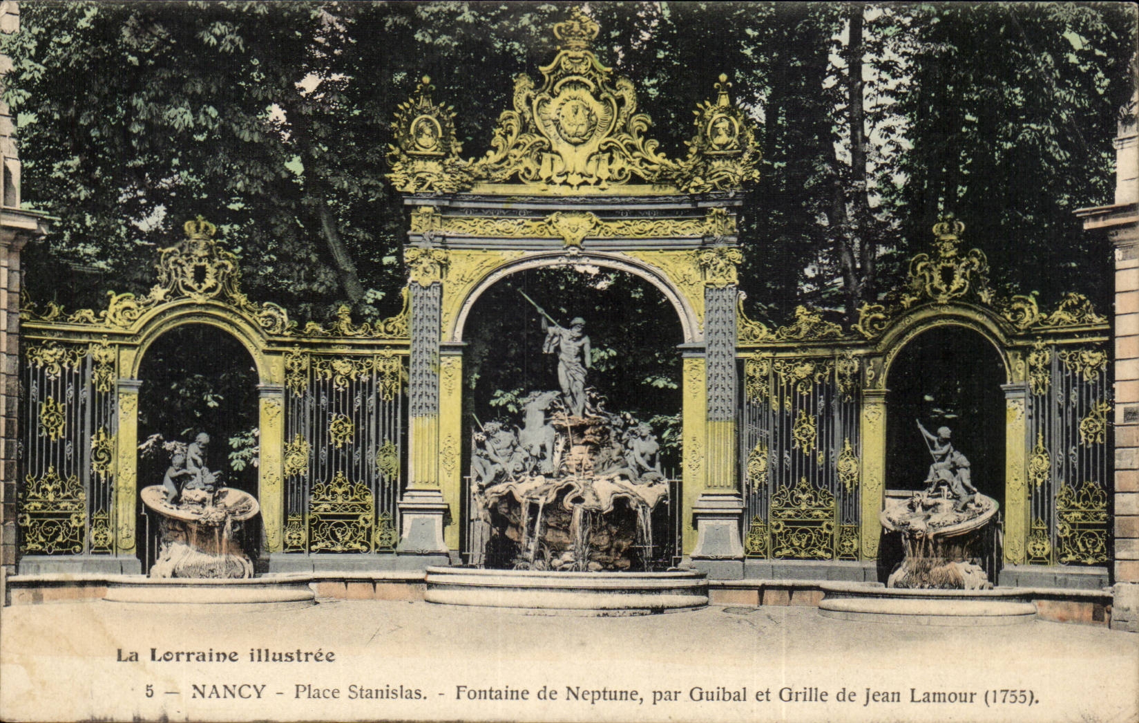 Nancy - Place Stanislas - Fontaine de Neptune par Guibal et Grille de Jean Lamour - CPA