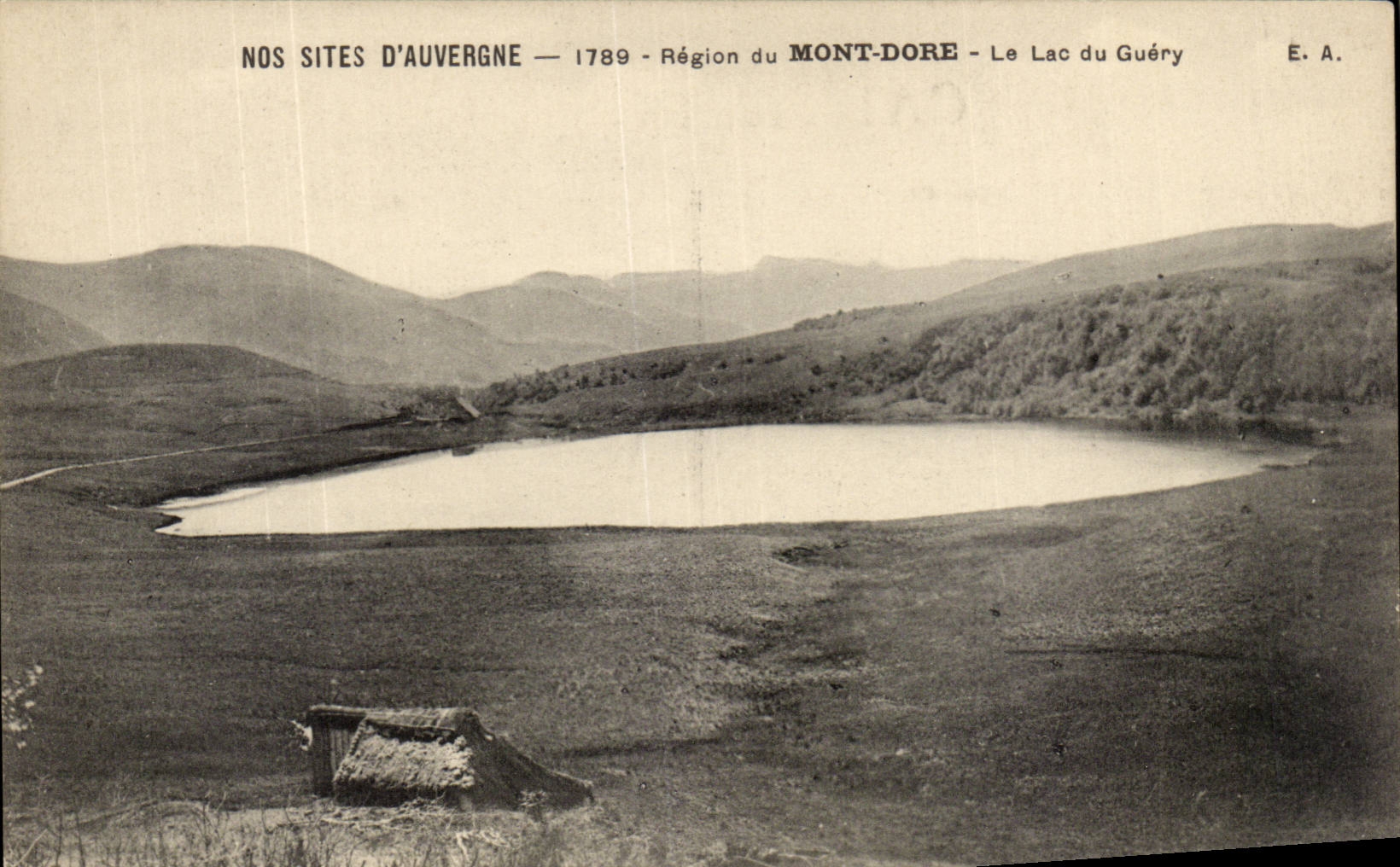 The mount Gilds CPA the lake of Guery