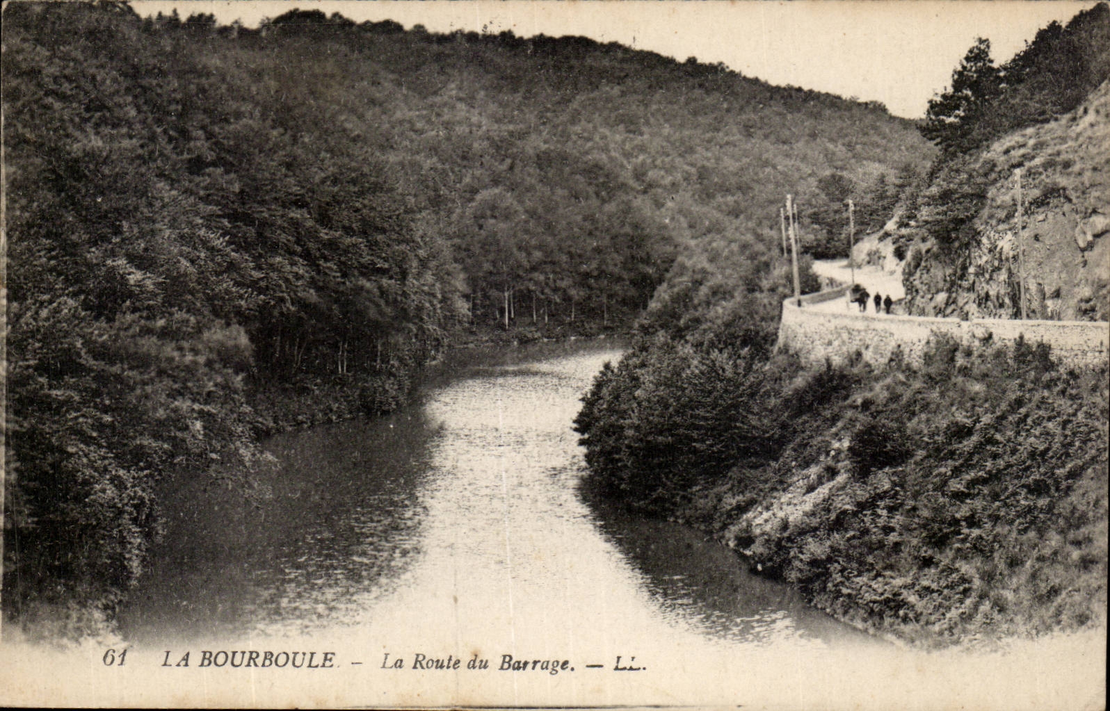CPA Bourboule the road of the stopping