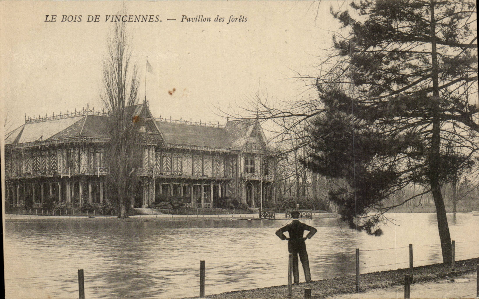 Wood of Vincennes CPA House of the drills (Publicity Creams Free Russian exquisite dessert)