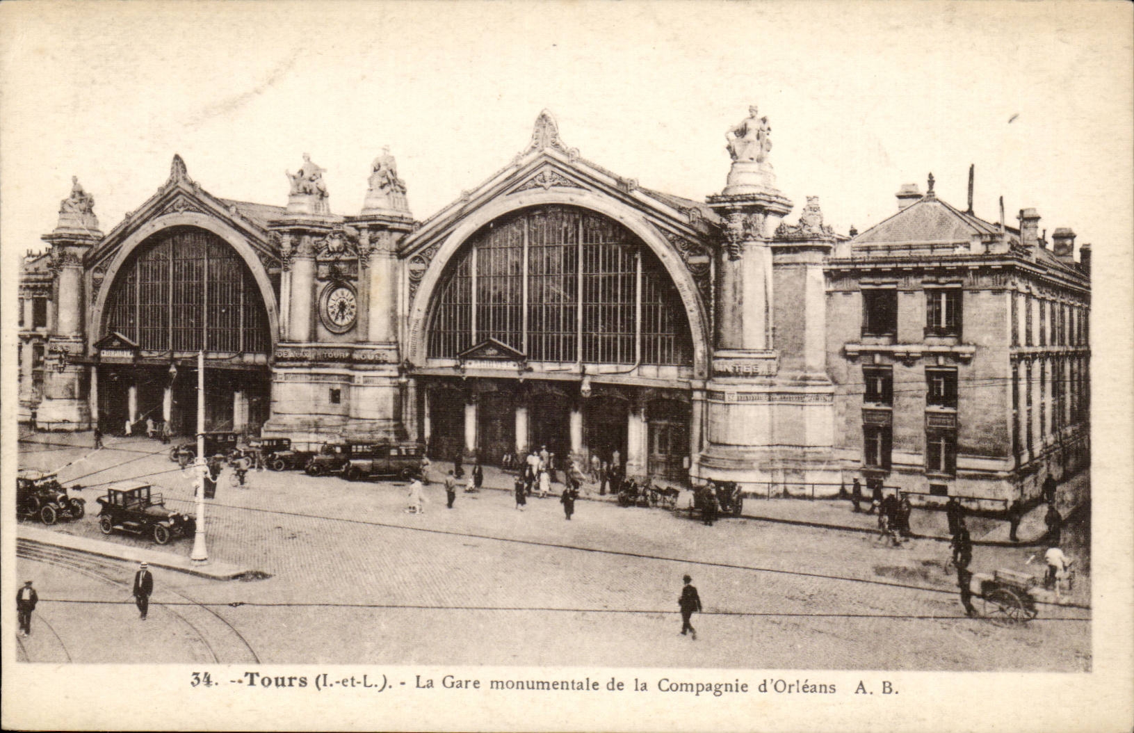 Tours CPA La gare monumentale de la compagnie d'Orleans