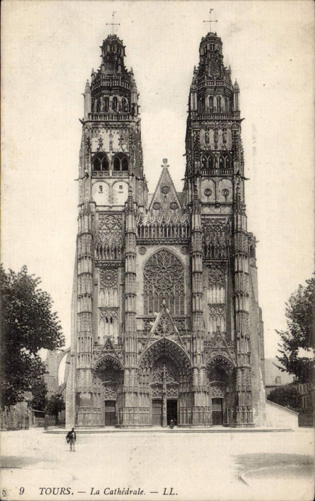 Tours CPA CAthedrale