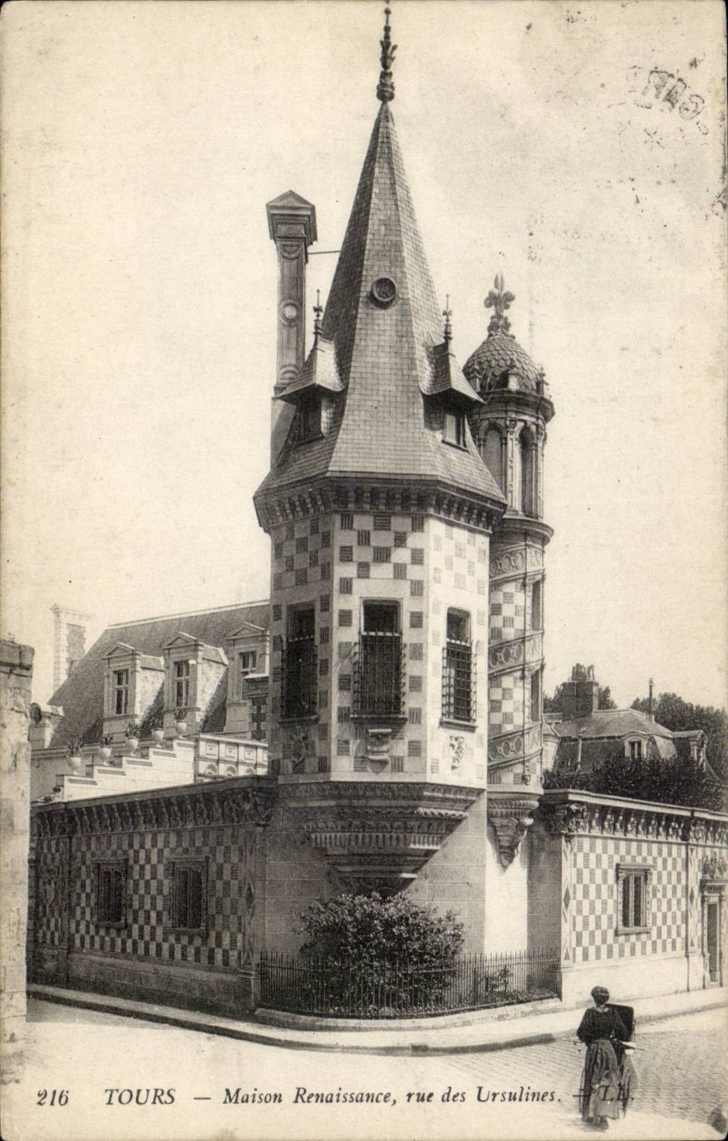 CPA Tours Maison Renaissance rue des Ursulines