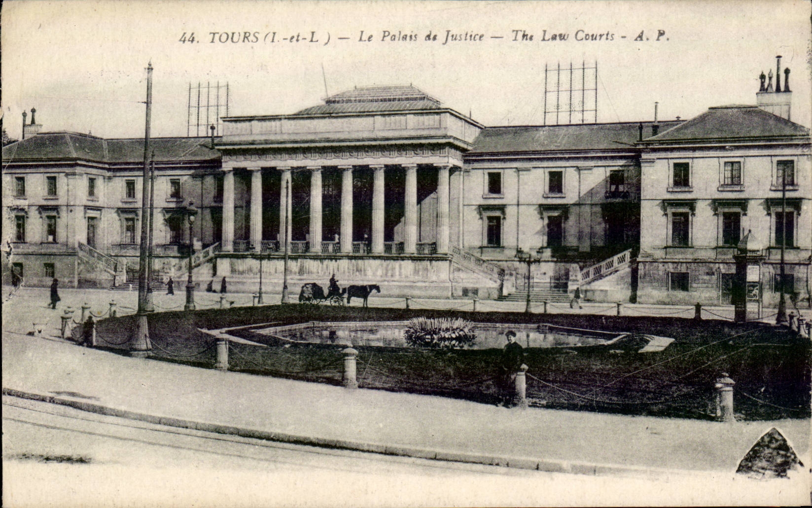 CPA Tours Le palais de justice