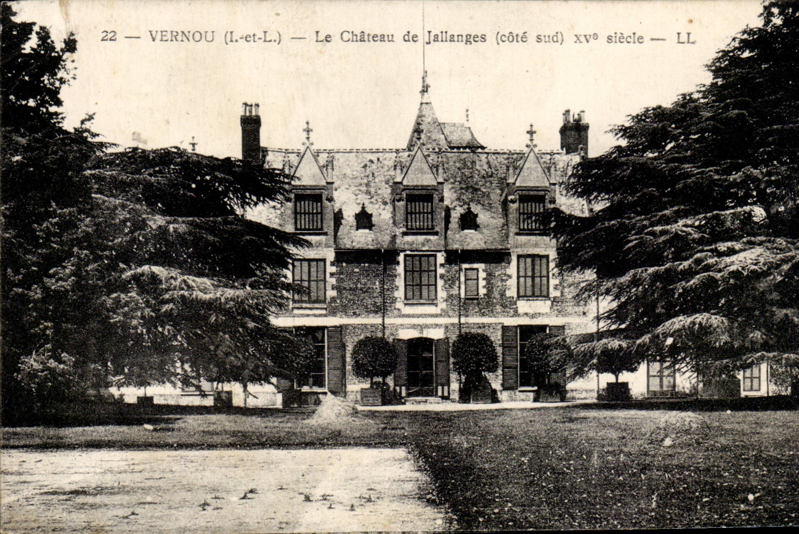 Vernou - Le Chateau de Jallanges -- XV siecle - CPA