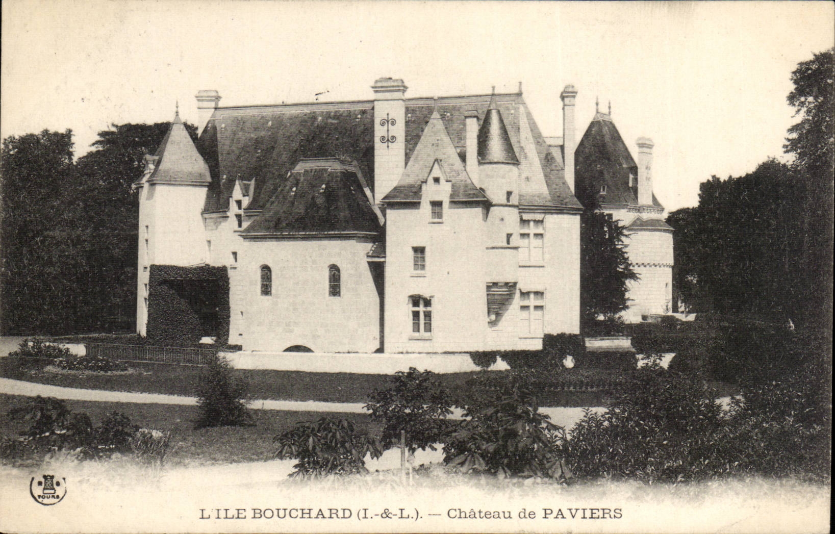 Lile Bouchard - Chateau Paviers - CPA