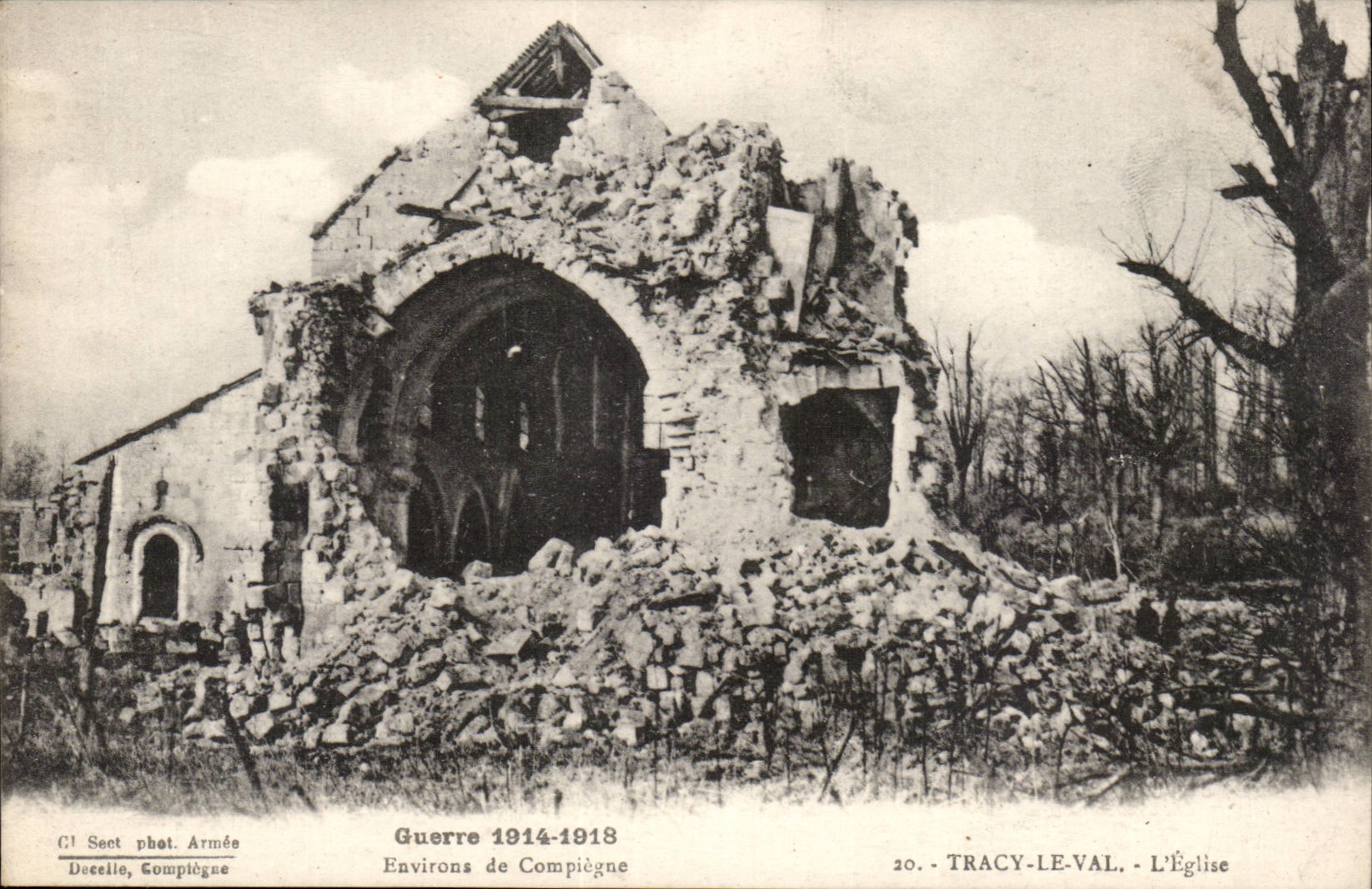 Umlagerungen von Compiegne CPA Tracy das Tal die Kirche