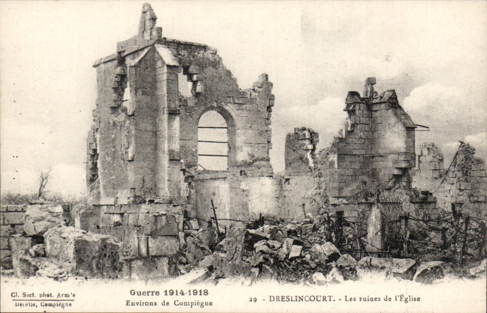 Dreslincourt CPA Ruinen der Kirche