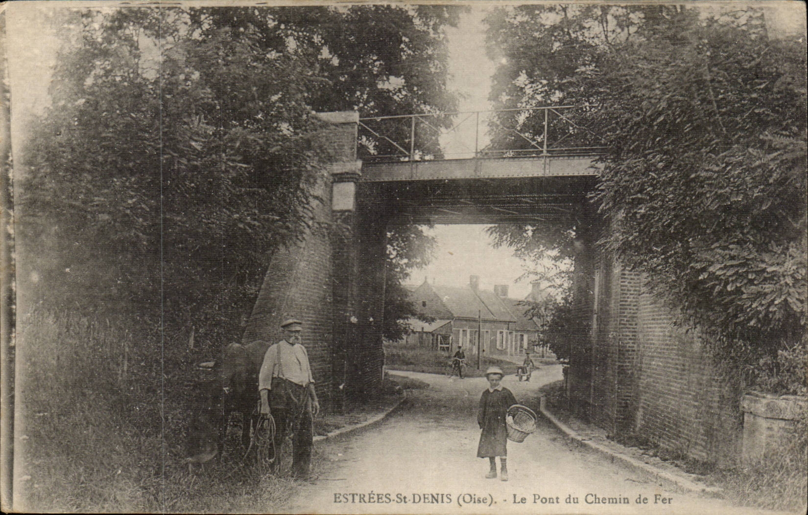 Estrees Str Denis CPA das potn der Eisenbahn