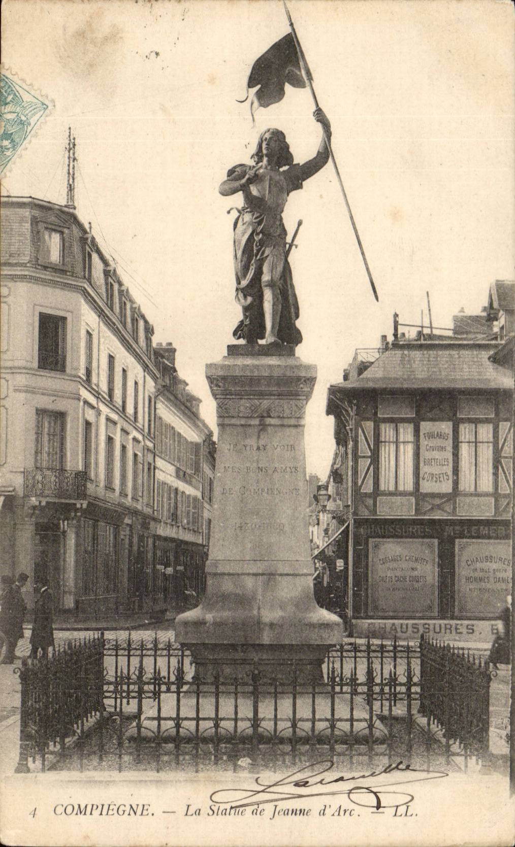 Compiegne CPA Statue von Jeanne des Bogens