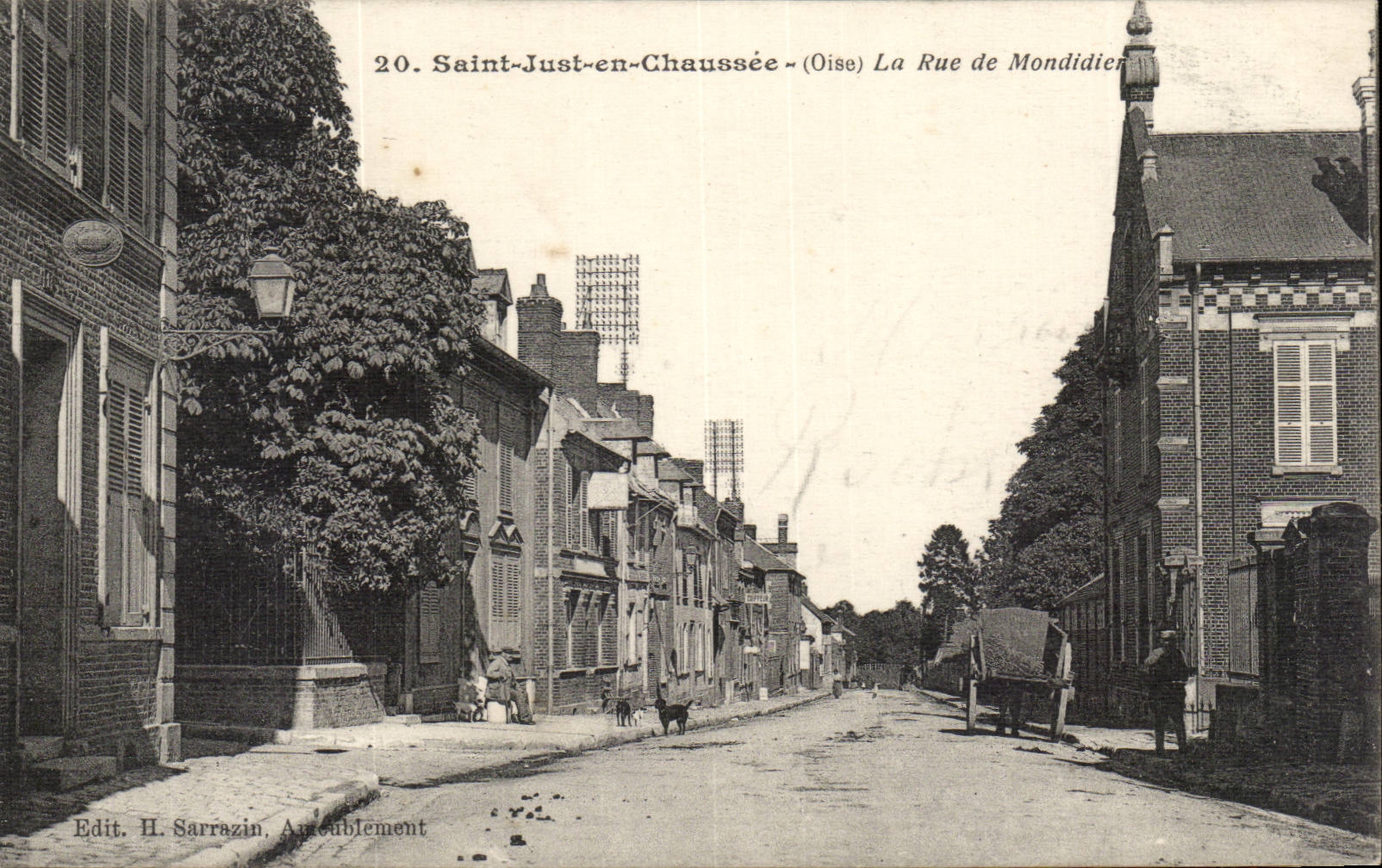 Saint gerade in der Fahrbahn CPA die Strasse von Montdidier