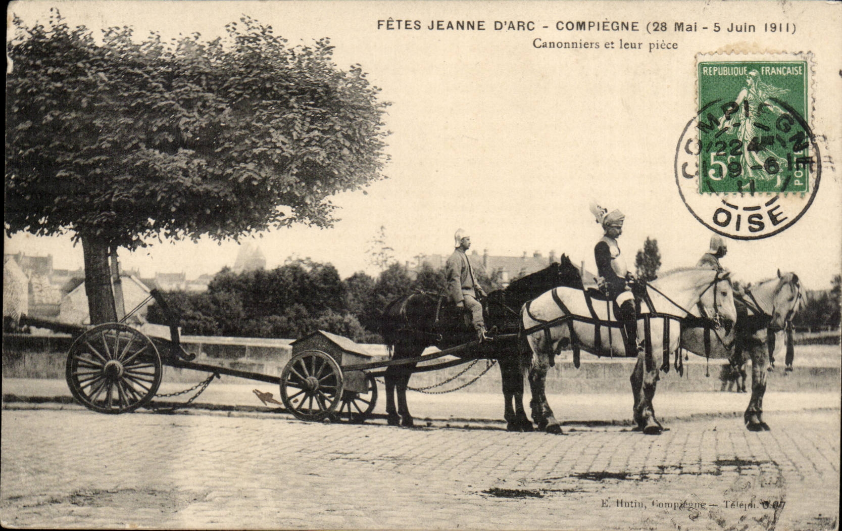 Compiegne CPA Jeanne Festivals Bogen 1911 der Artilleristen und ihres Teils