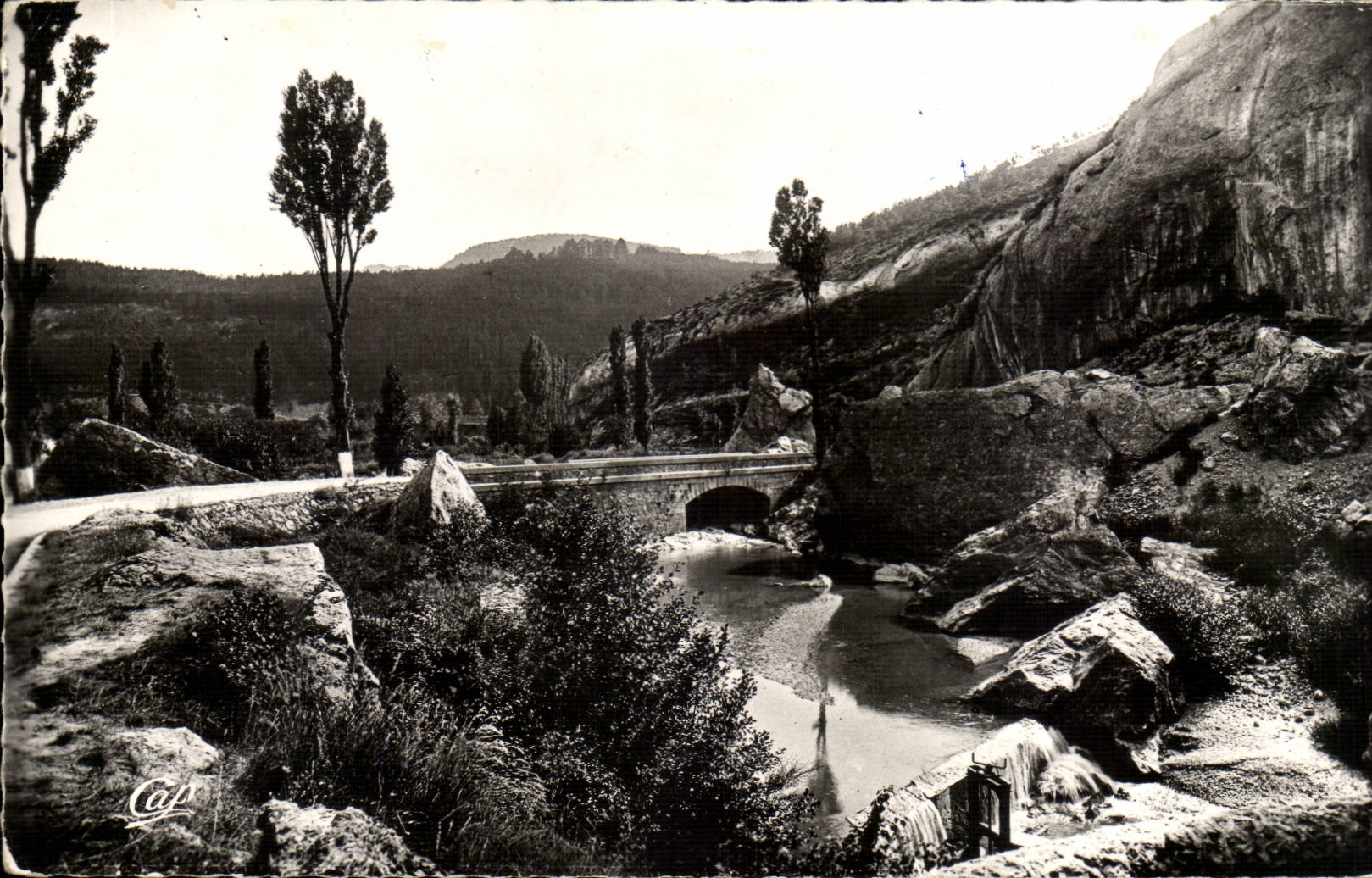 Luc in Dios CPA Road of Claps the small lake