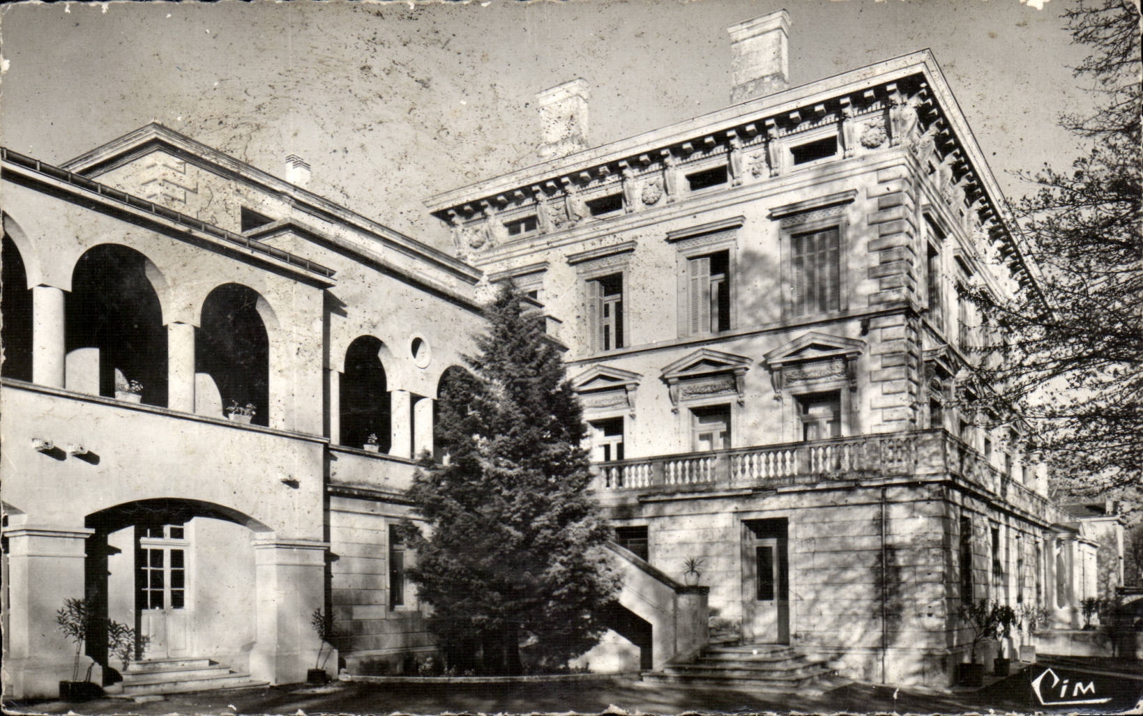 School of the junior clerks of Saint Joseph CPA Alex Castle of 18th