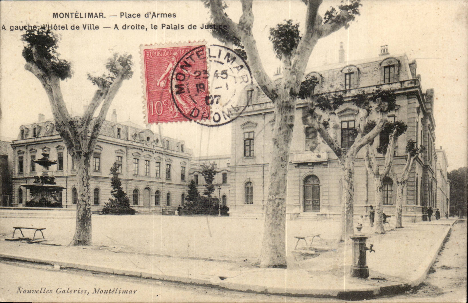 Montelimar CPA Places of weapons On the left the town hall On the right the law courts