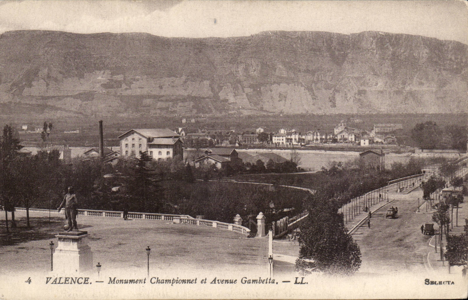 Valence CPA Monument Championnet and Avenue Gambetta