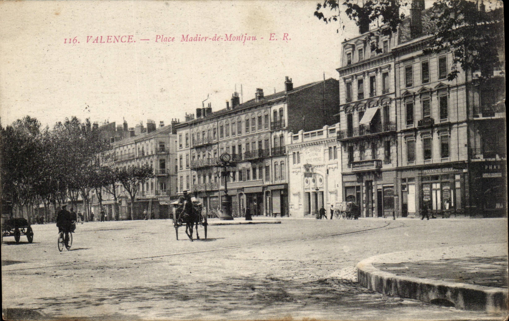 Valence CPA Places Madier de Montjau