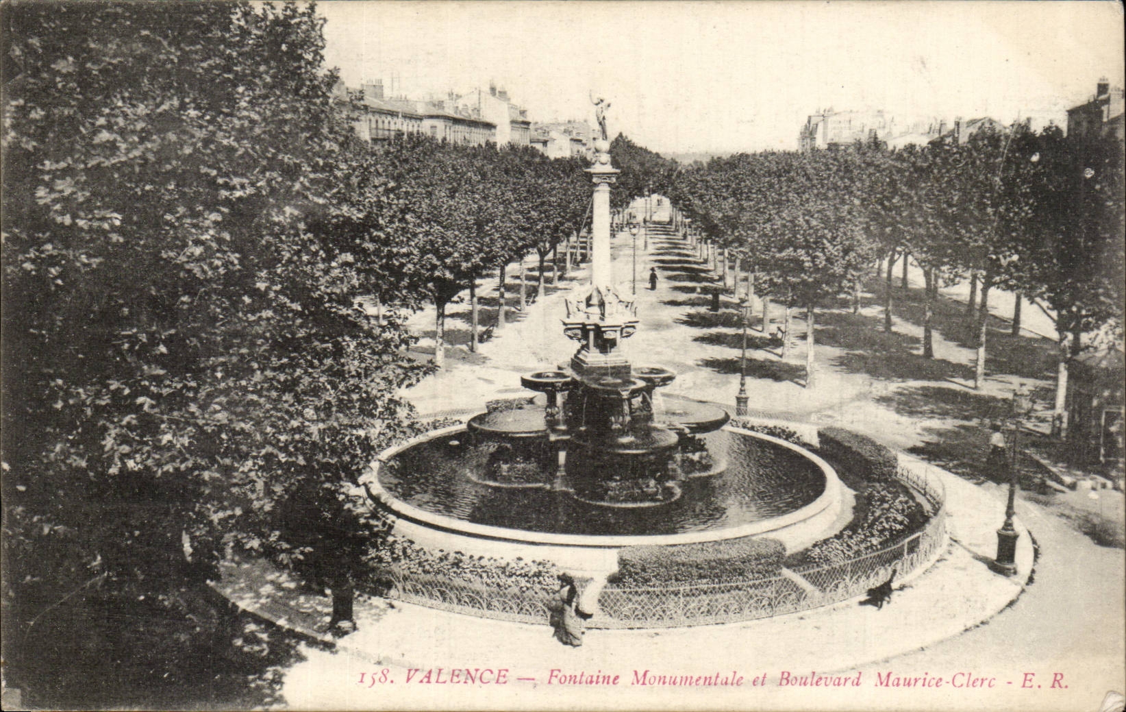 Valence CPA monumental Fountain and boulevard Maurice Clerk