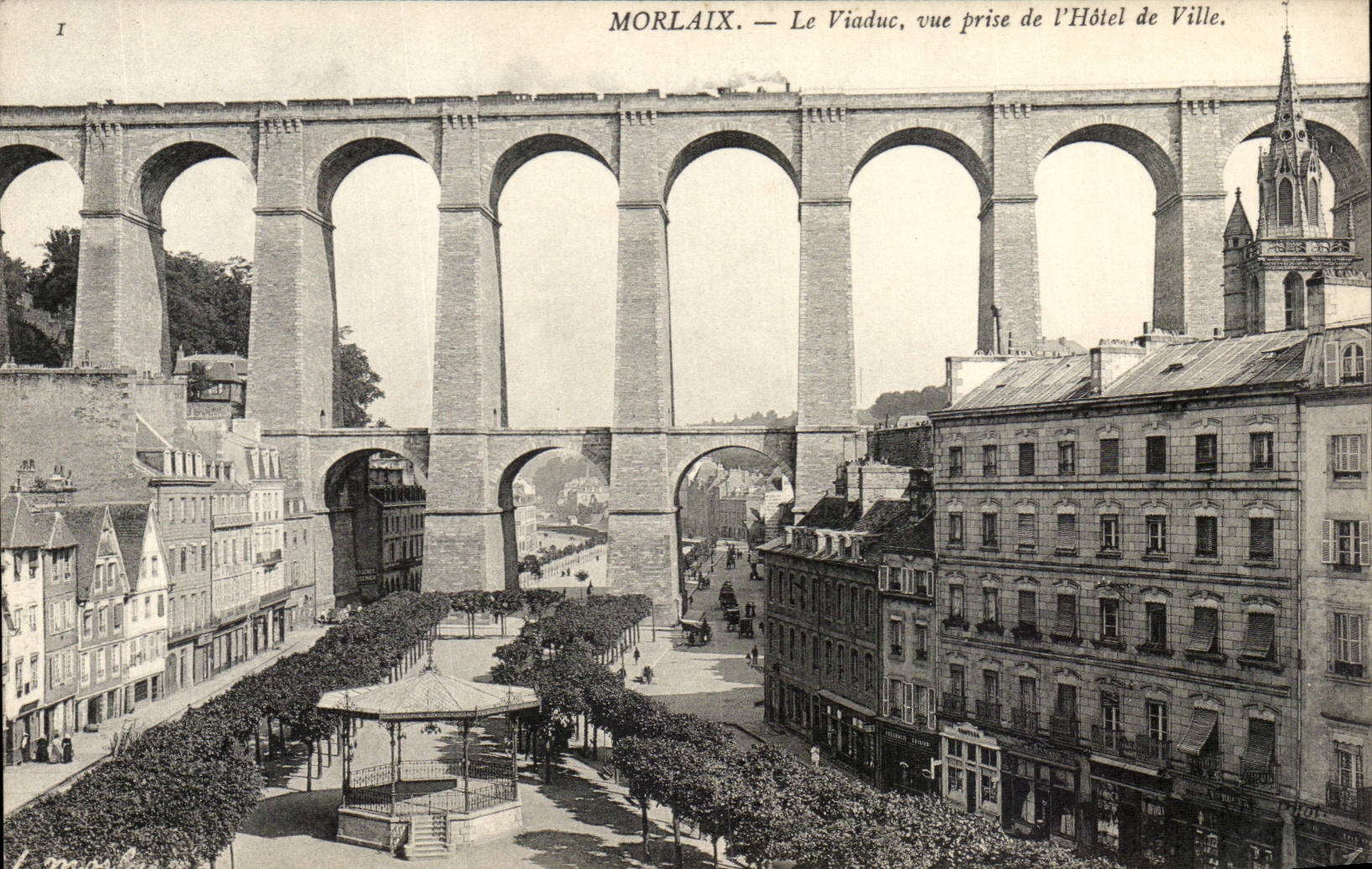 Morlaix CPA Le viaduc vue prise de l'hotel de ville