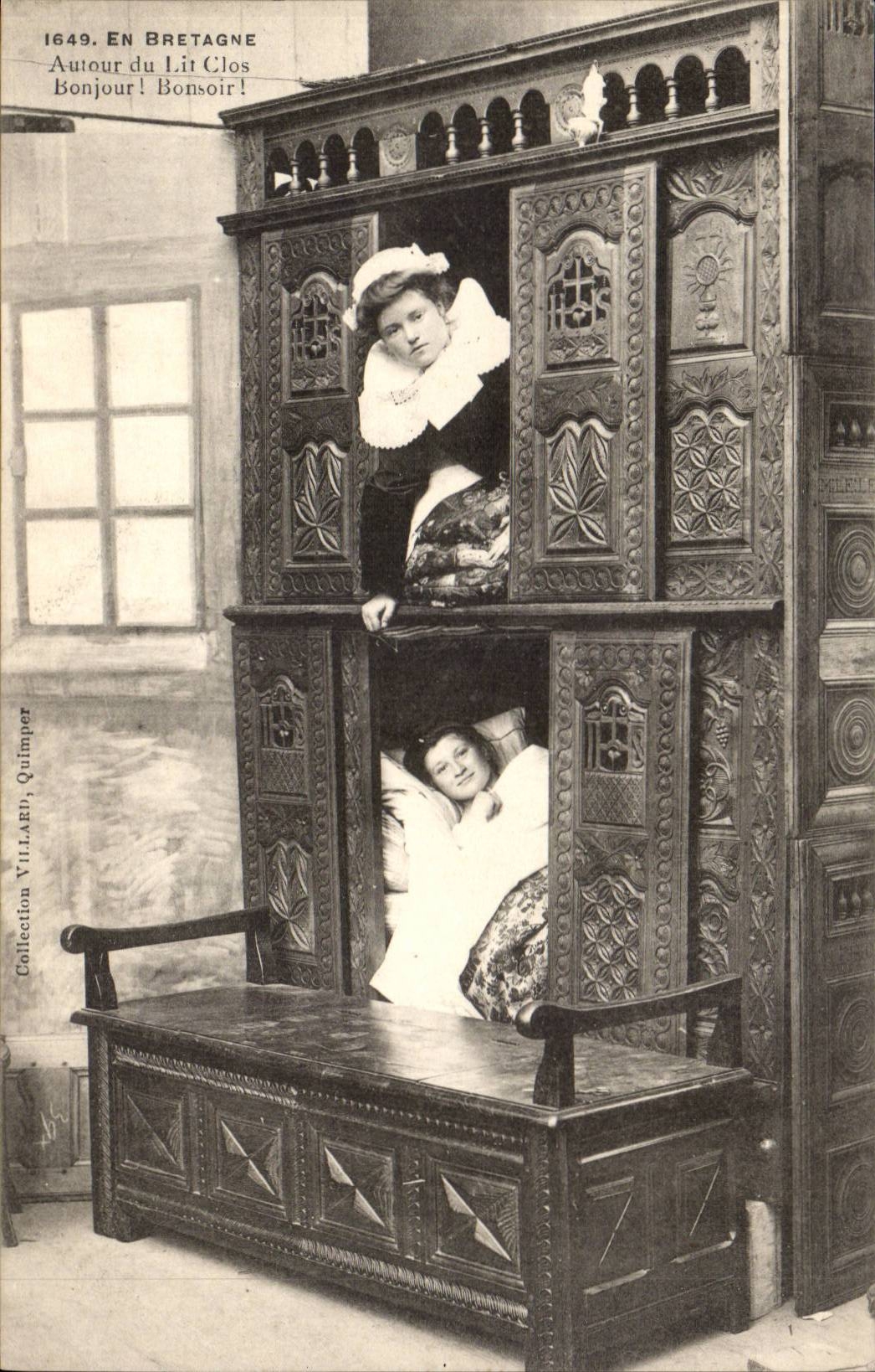 In Brittany CPA Around the closed bed (folklore caps costume)