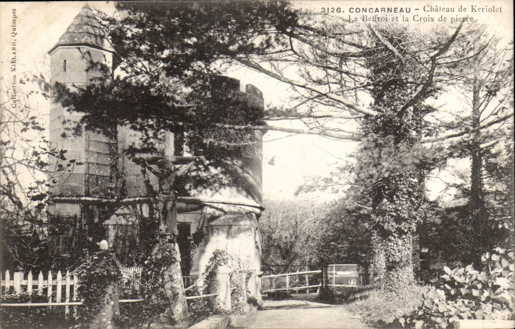 Concarneau CPA Castle of Keriolet the stone belfry and cross