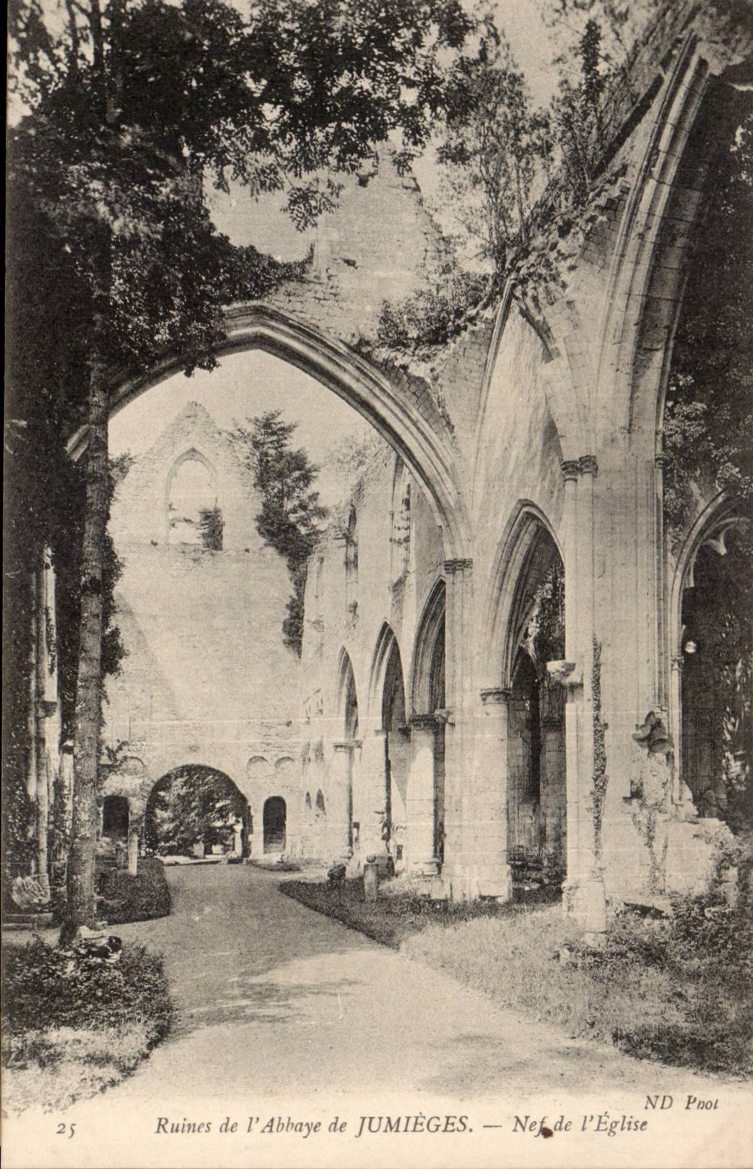 Old Jumieges CPA abbey of Jumieges Ruins
