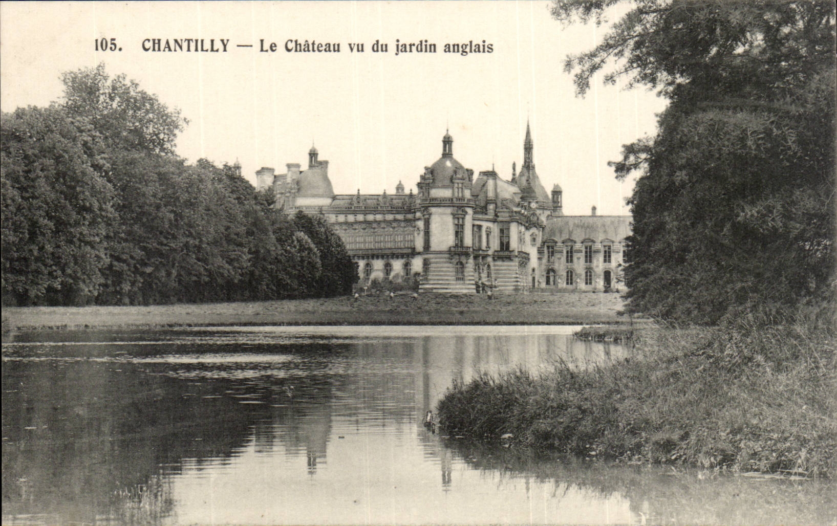 Castle of Chantilly CPA Seen of the English garden