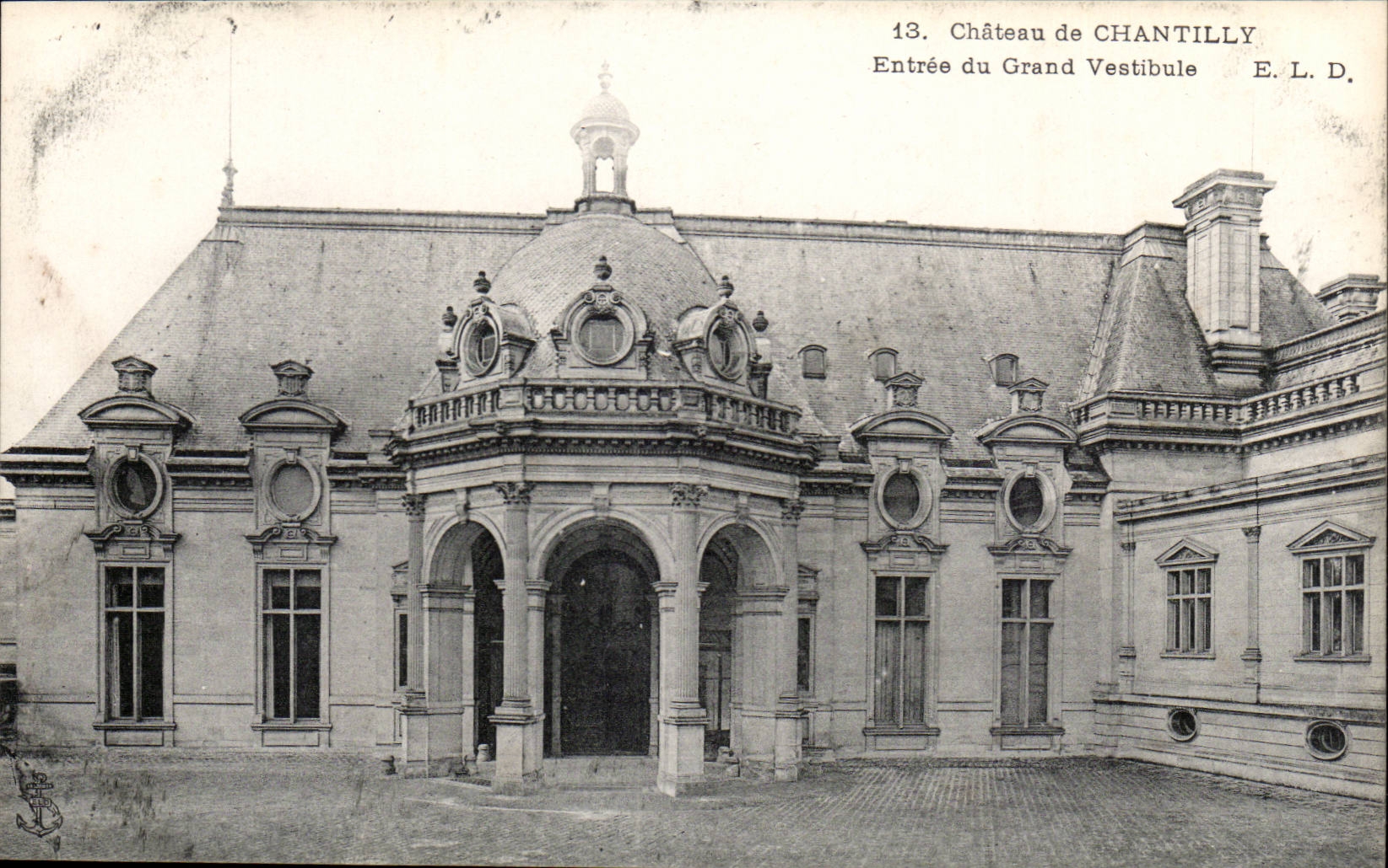 Castle of Chantilly CPA Entrance of the large Hall