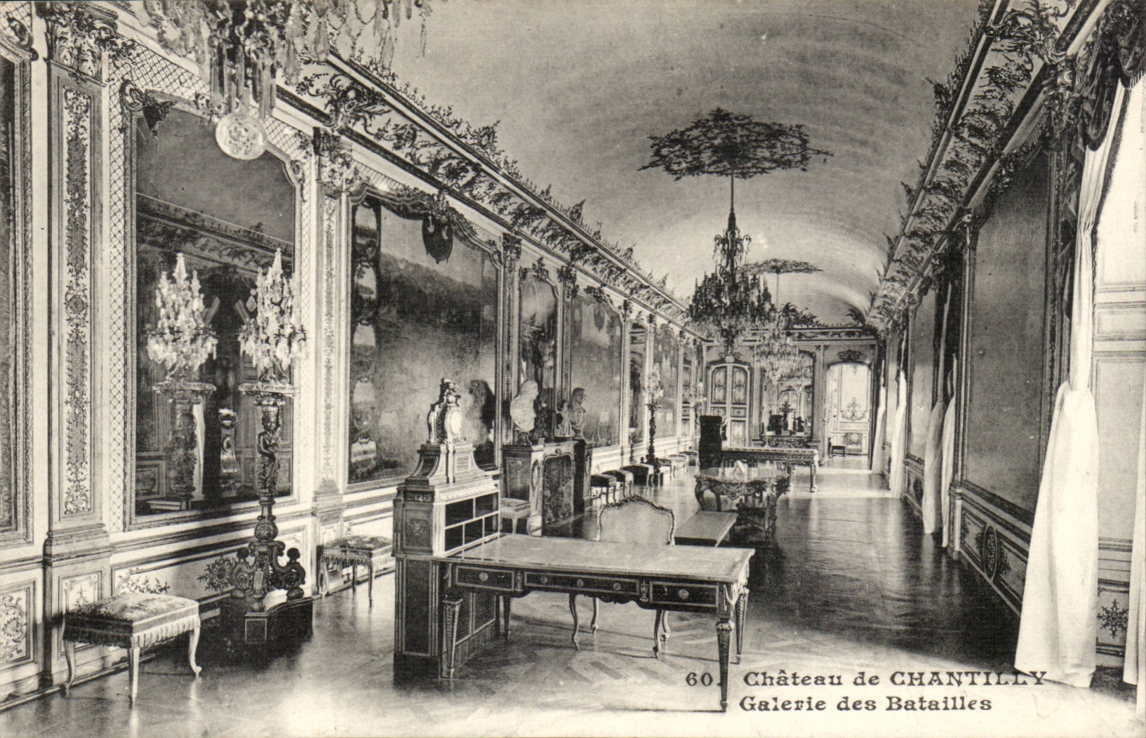 CPA Castle of Chantilly Gallery of the battles