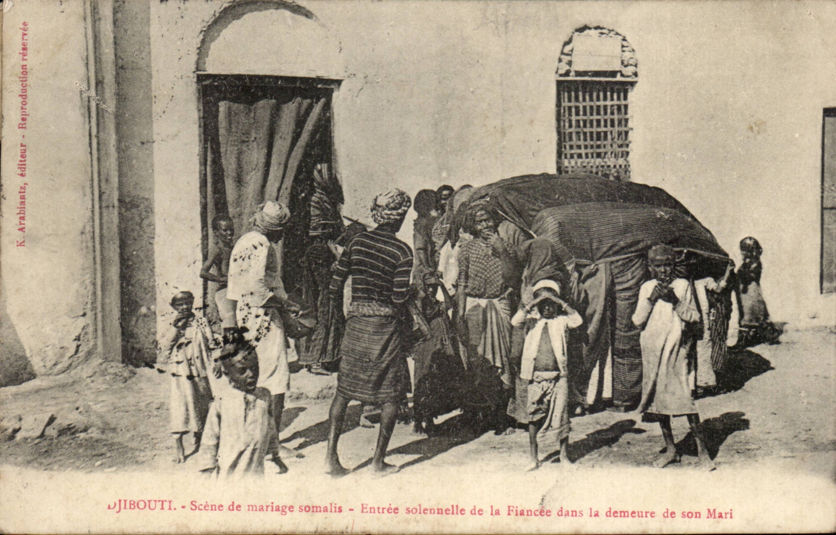 Djibouti CPA solemn Scene of marriage somalis Entree of is engaged in the residence of her husband TOP