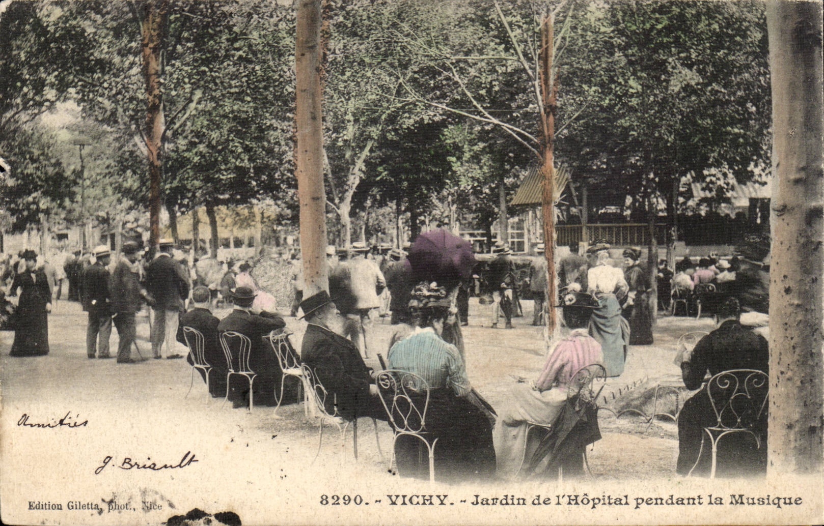 Vichy - Jardin de l'Hopital pendant la Musique - CPA 