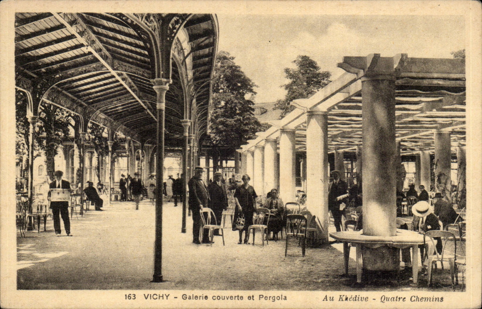 Vichy - Galeries couvertes et Pergola - CPA 